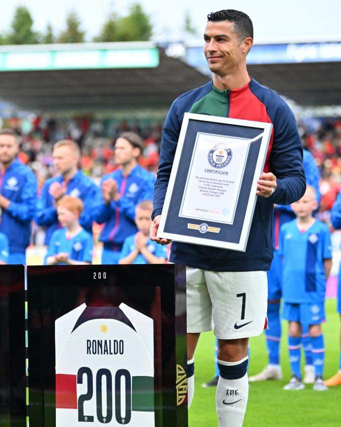 Cristiano Ronaldo wins Guinness World Records.