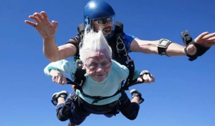 104-year-old dies days after jumping off plane.