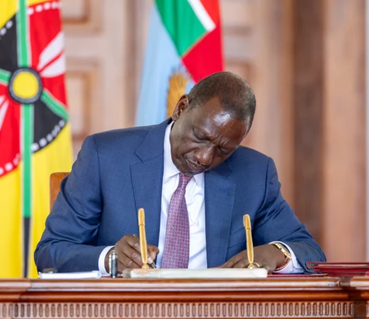 Ruto Signs Law Raising Duty-Free Import Limit for Returning Travellers